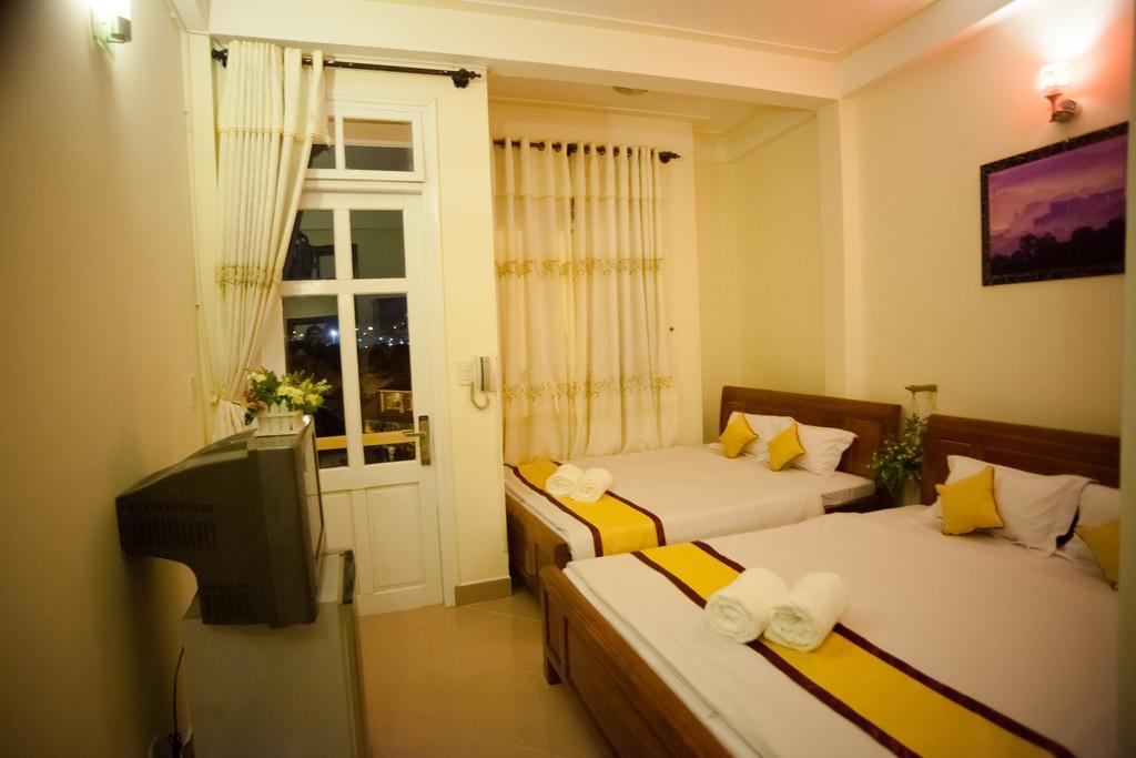 Happy Day 1 Hotel Dalat Pokoj fotografie